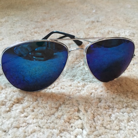 Reflective blue aviators - Picture 1 of 3